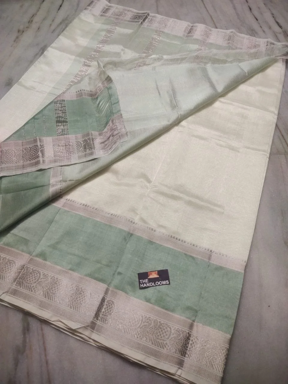 Golden Daffodils Bloom Silver Zari Mangalagiri Pure Handloom Cotton Saree